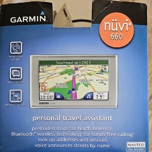 Garmin nüvi 660 GPS Navigator - Blue and Black